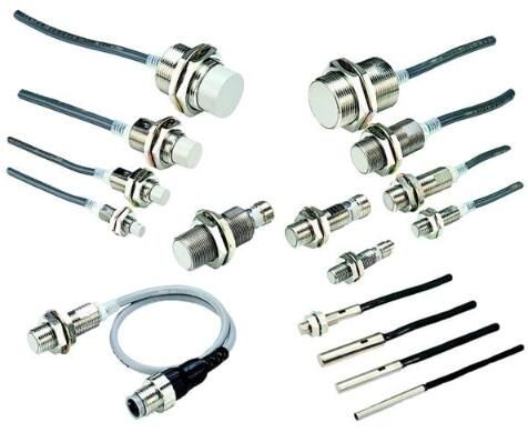OMRON E2EX1R5F1M3 Sensor