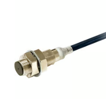 OMRON E2E-X1R5C2L8 2M Device