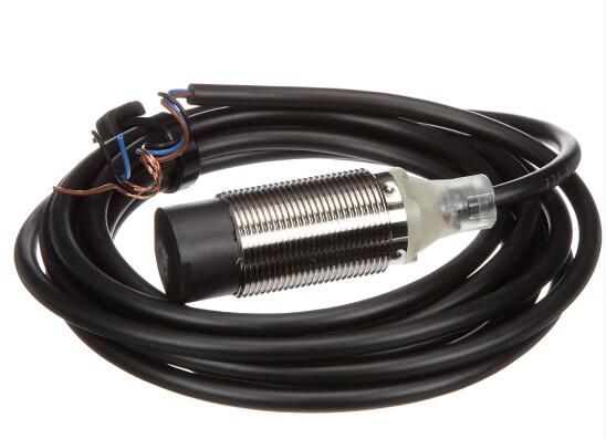 OMRON E2BM18KN10WPB12M Device