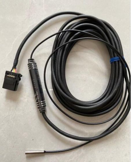 OMRON E2CEDR6F Sensor
