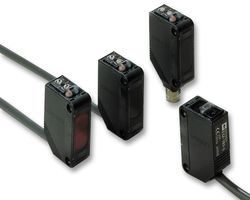 Omron E3Z-R86 Photoelectric Sensor