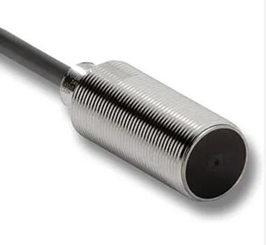 OMRON E2BM12KS04WPC12M Sensor