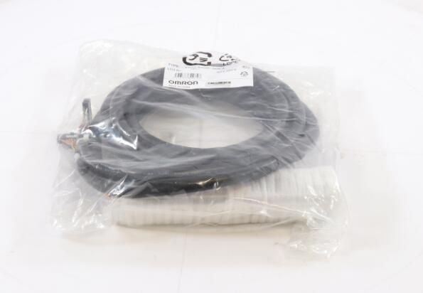 OMRON XW2ZR300CSCHA Device