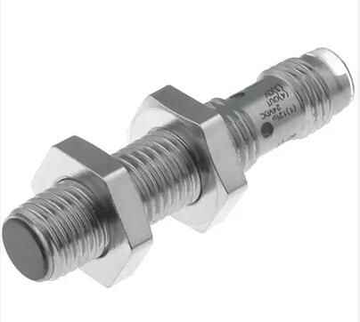 OMRON E2AS08LS02M1B2 Sensor
