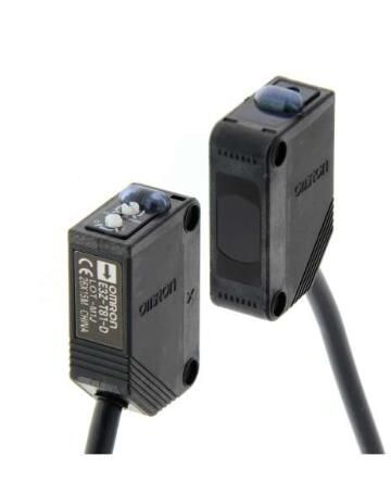 OMRON E3ZT81IL22M Sensor