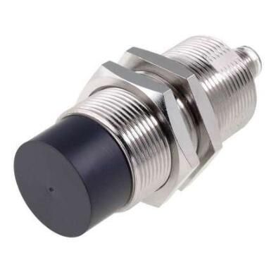 OMRON E2AM30LN30M1C2 Sensor