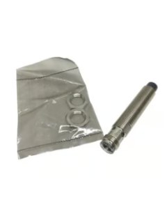 OMRON E2A-M18LN16-WP-D2 2M Device