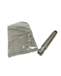 OMRON E2A-M18LS08-WP-D2 2M Device