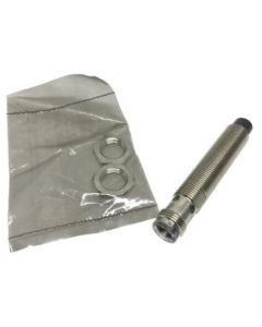 OMRON E2AM30LS15WPB15M Sensor