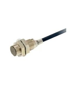 OMRON E2E-X4MB2L8 2M Device