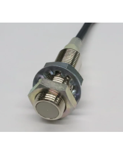 OMRON E2EZX2D1N2M Sensor