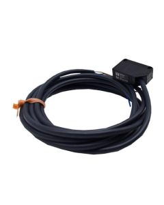 OMRON E3ZR81 Sensor