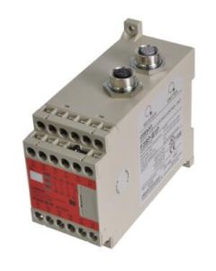 OMRON F3SP-B1P Controller