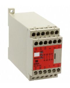 OMRON G9SA-301-AC100-240 Relay
