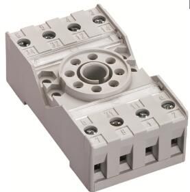 ABB 1SVR405670R1100 Relay