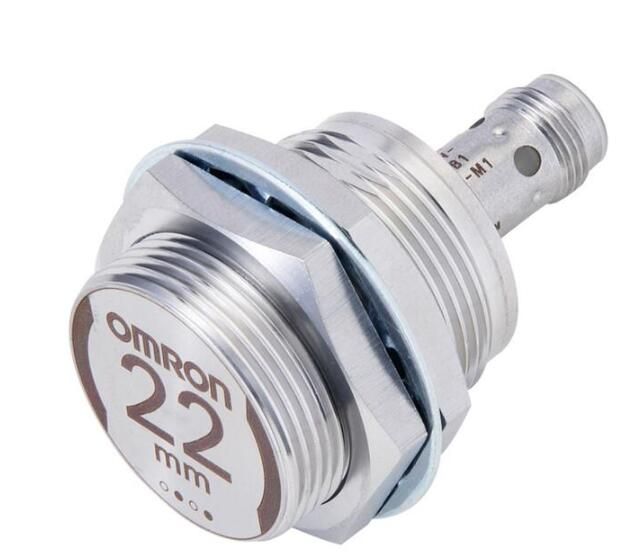 OMRON E2ES05S12CJC203M Sensor