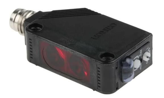 OMRON E3ZB86 Sensor