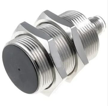 OMRON E2AM30LS15M1C1 Sensor