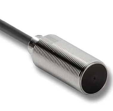 OMRON E2BM18LS08WPB12M Sensor