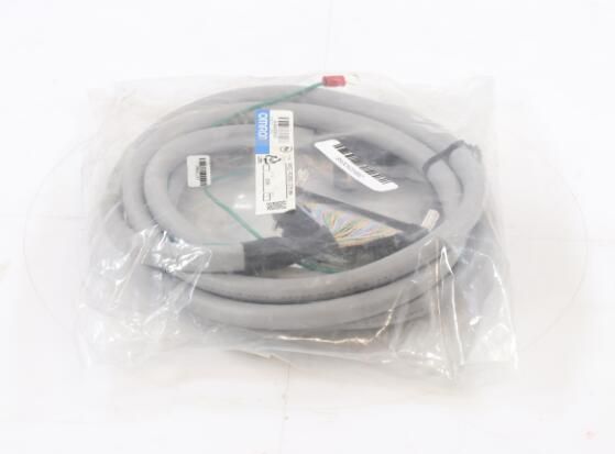 OMRON XW2ZRI300C275MN Device