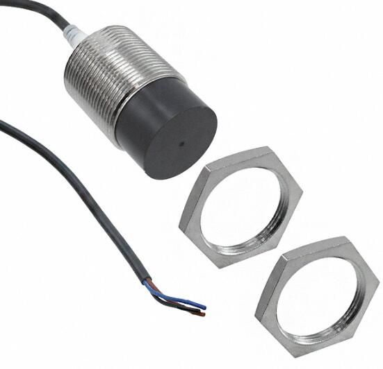 OMRON E2AM30KN20WPB15M Sensor