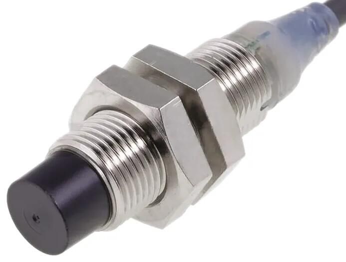 OMRON E2AM12KN08WPB12M Sensor
