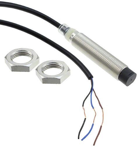 OMRON E2BM12LN08WPB25M Sensor