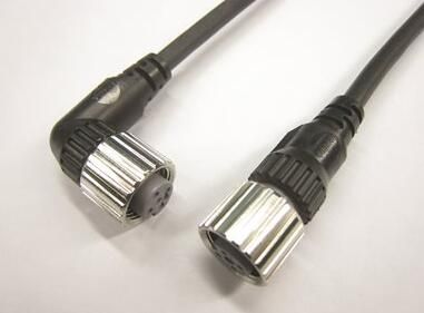OMRON XS2FM12PUR4S10M Connector