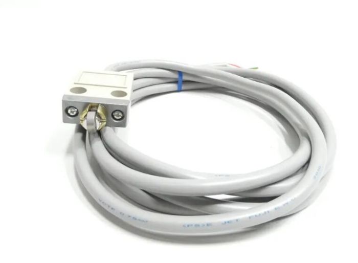 OMRON D4C3203 Switch