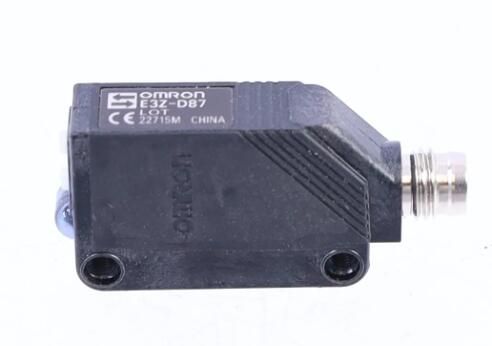 OMRON E3ZD87 Sensor