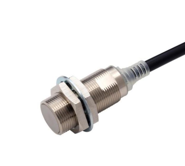OMRON E2E-X5B3D18-R 5M Device