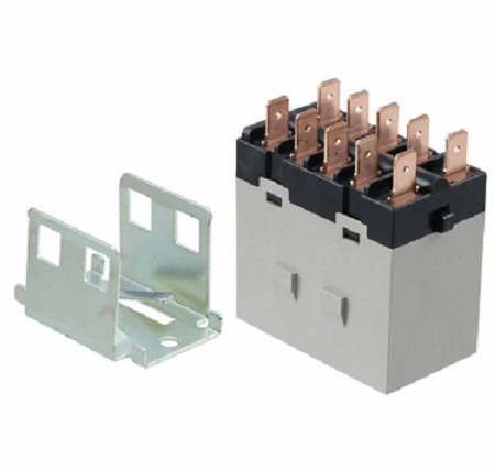 OMRON G7J-4A-T-W1 AC200/240 Device