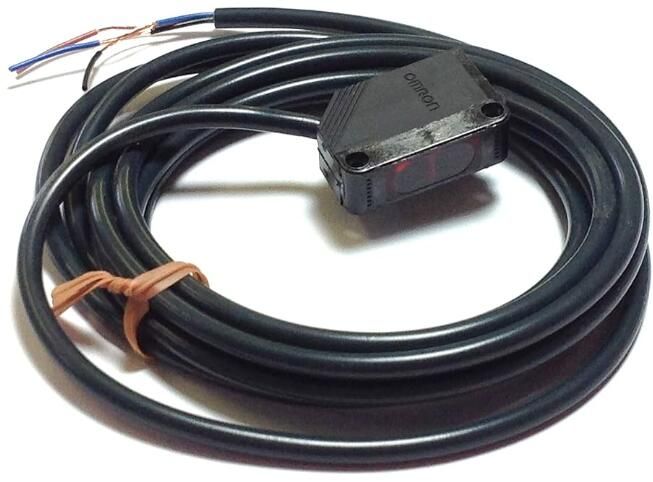 OMRON E3ZB81 Sensor