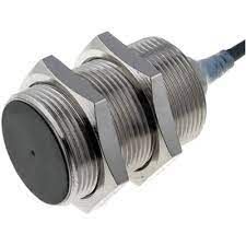OMRON E2AM30KS15WPB25M Sensor
