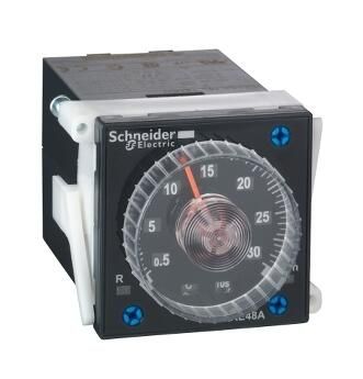 Schneider Electric RE48AML12MW Timer