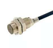 OMRON E2E-X8B3DL18 2M Device