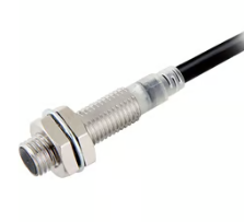 OMRON E2E-X1R5C18-R 2M Device