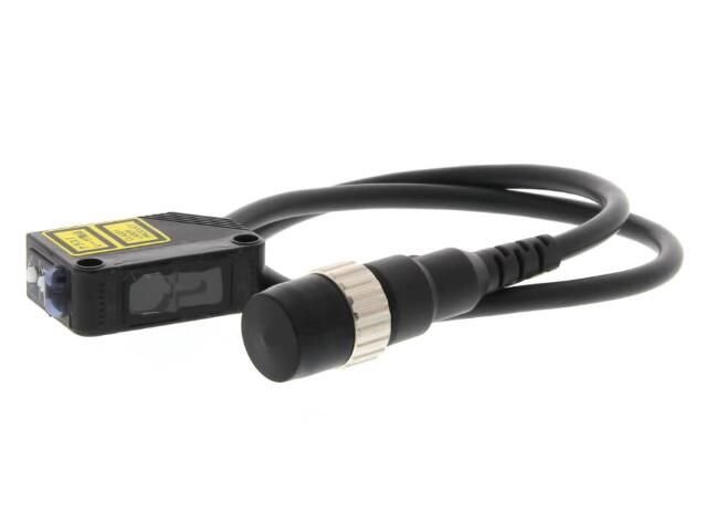 OMRON E3ZLR81M1J03M Sensor
