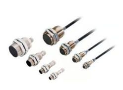 OMRON E2E-X20MC3L18-R 2M Device