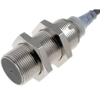 OMRON E2AM18LS08WPC22M Sensor
