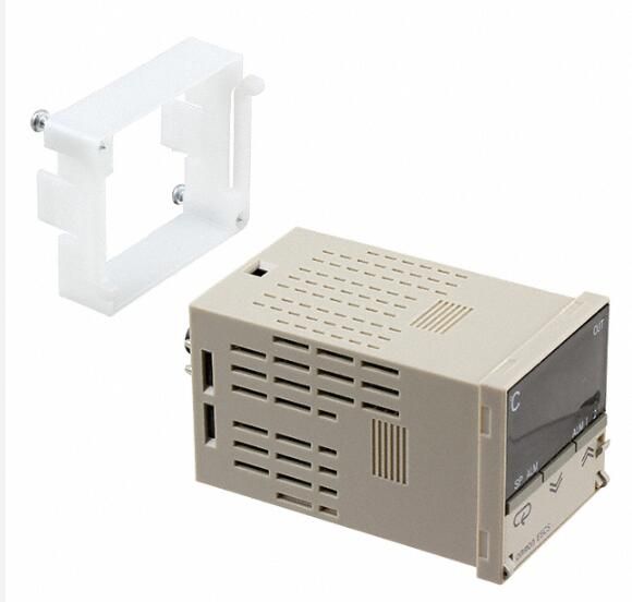 OMRON E5CSRTUWAC100240 Controller