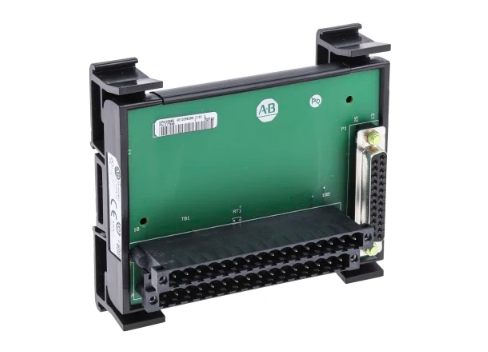 Allen-Bradley 1492-RAIFM8S-3 Module