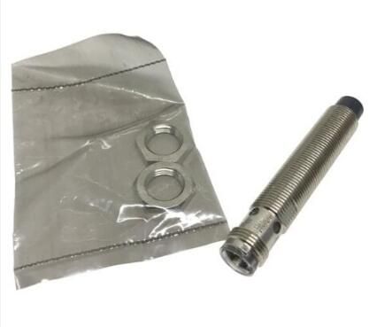 OMRON E2AS08LS02WPB15M Sensor