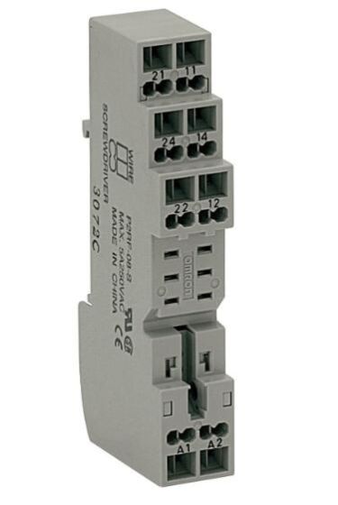 OMRON P2RF08S Relay