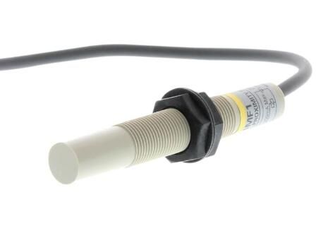 OMRON E2KX4MF1 Sensor