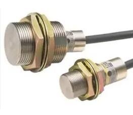 OMRON E2CC1A Sensor