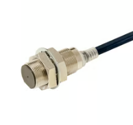 OMRON E2E-X6MC28 2M Device
