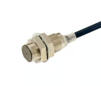 OMRON E2E-X5C118 2M Device