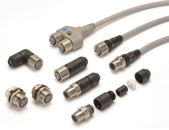 OMRON XS2GD4S3 Plug