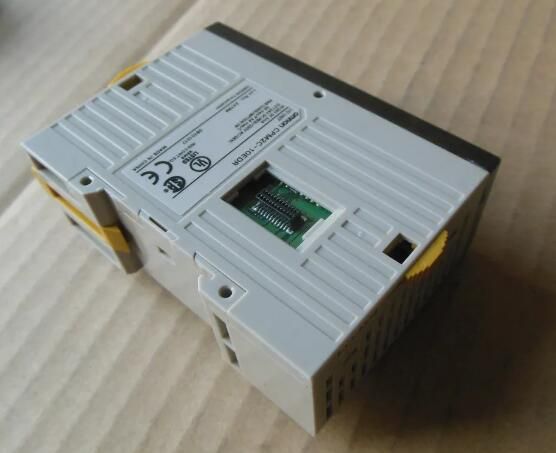 Omron CPM2C10EDR PLC
